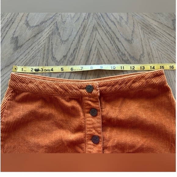 Burnt orange corduroy button skirt size M - Picture 6 of 6